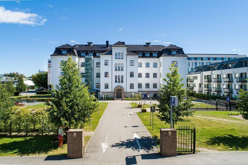 1-Roms Toppleilighet Pa Tangen/Bystranda Apartamento Kristiansand Exterior foto